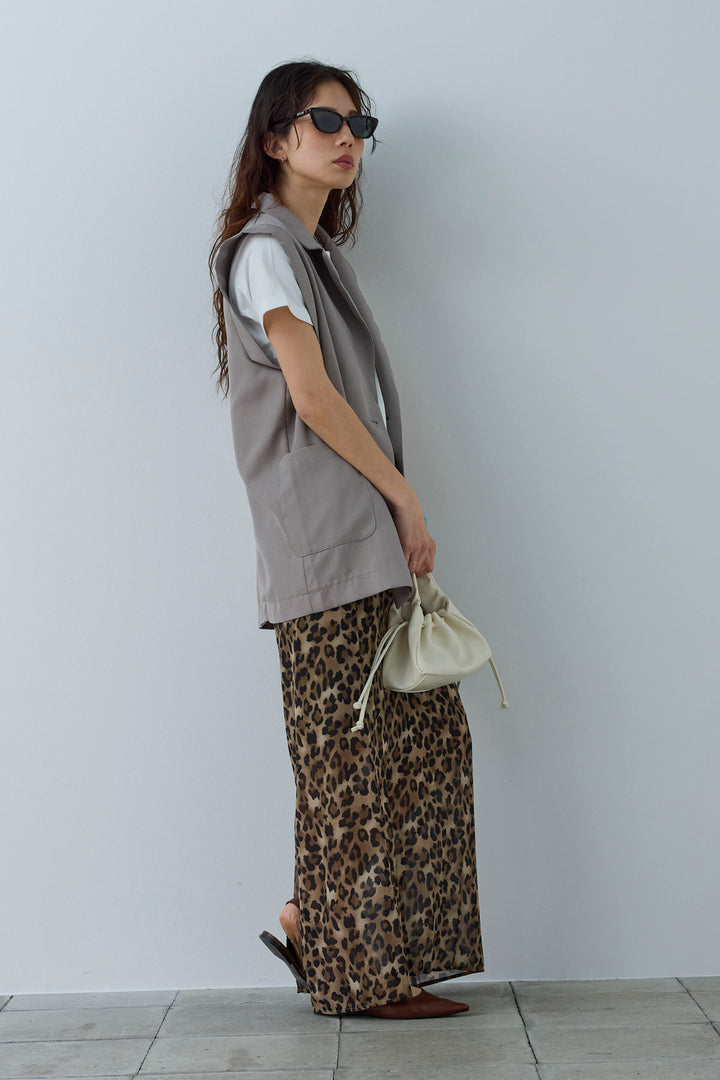 [予約/SET]リネンタッチテーラードジレ+刺繍ロゴショート丈 Tシャツ+レオパードシアースカート(3set)