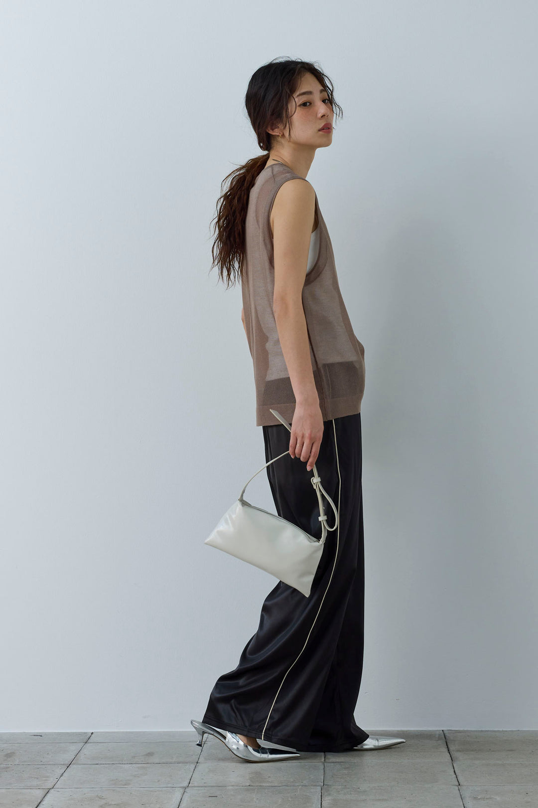 [予約/SET]シアーノースリーブニット+ネーム入りアメスリタンク+サイドラインサテンパンツ(3set)