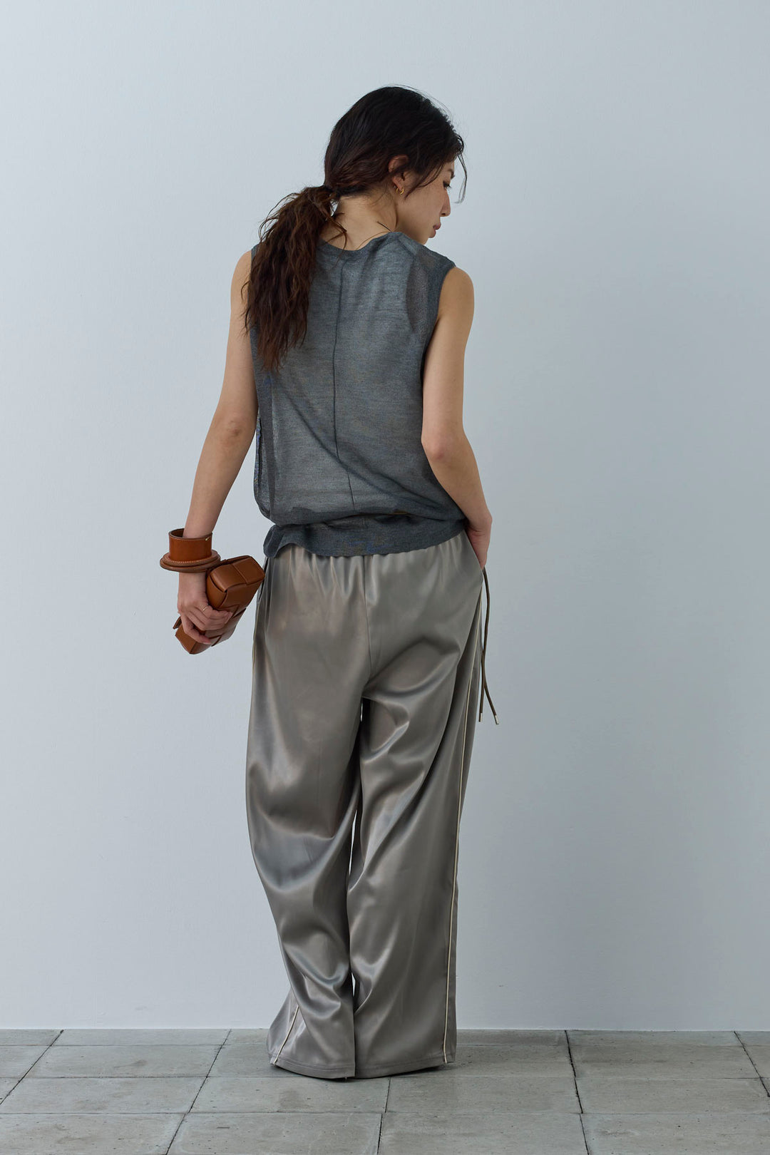 [予約/SET]シアーノースリーブニット+ネーム入りアメスリタンク+サイドラインサテンパンツ(3set)