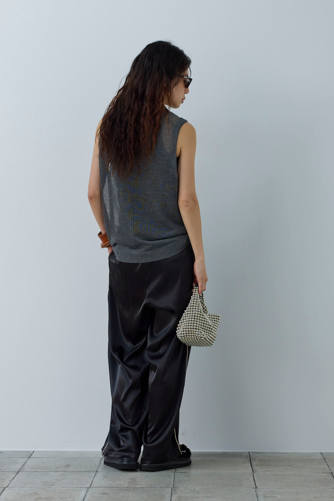 [予約/SET]シアーノースリーブニット+サイドラインサテンパンツ(2set)