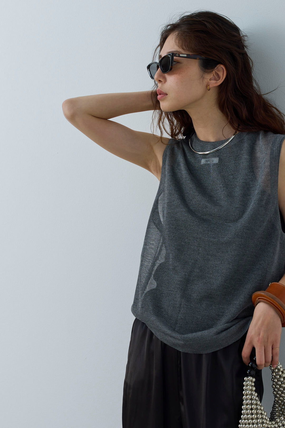 [予約/SET]シアーノースリーブニット+サイドラインサテンパンツ(2set)