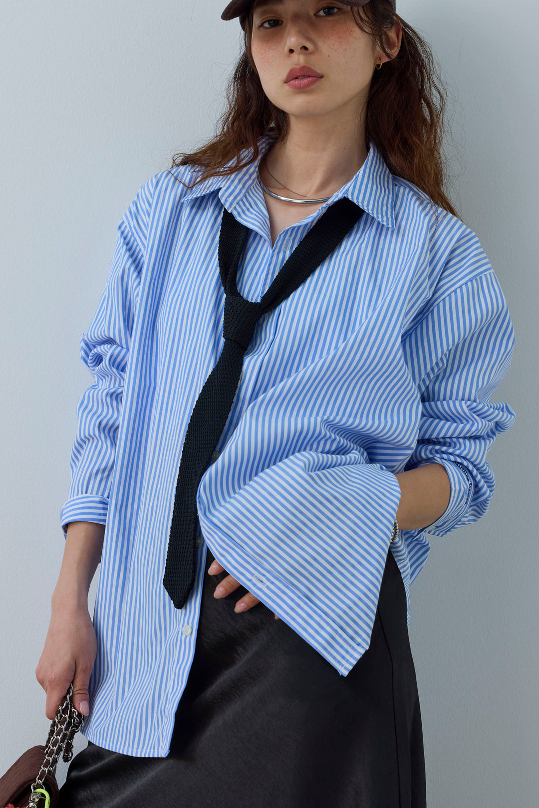 [予約]刺繍入りストライプオーバーサイズシャツ