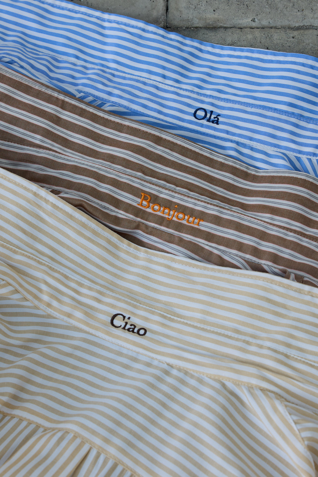 [予約/SET]刺繍入りストライプオーバーサイズシャツ+サテンナロースカート(2set)