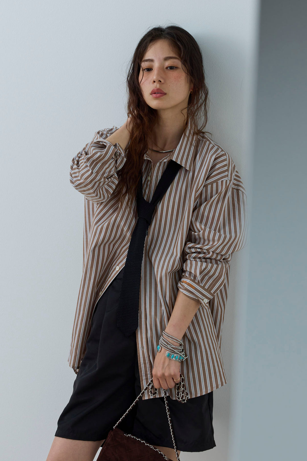 [予約/SET]刺繍入りストライプオーバーサイズシャツ+ツイルタックハーフパンツ(2set)