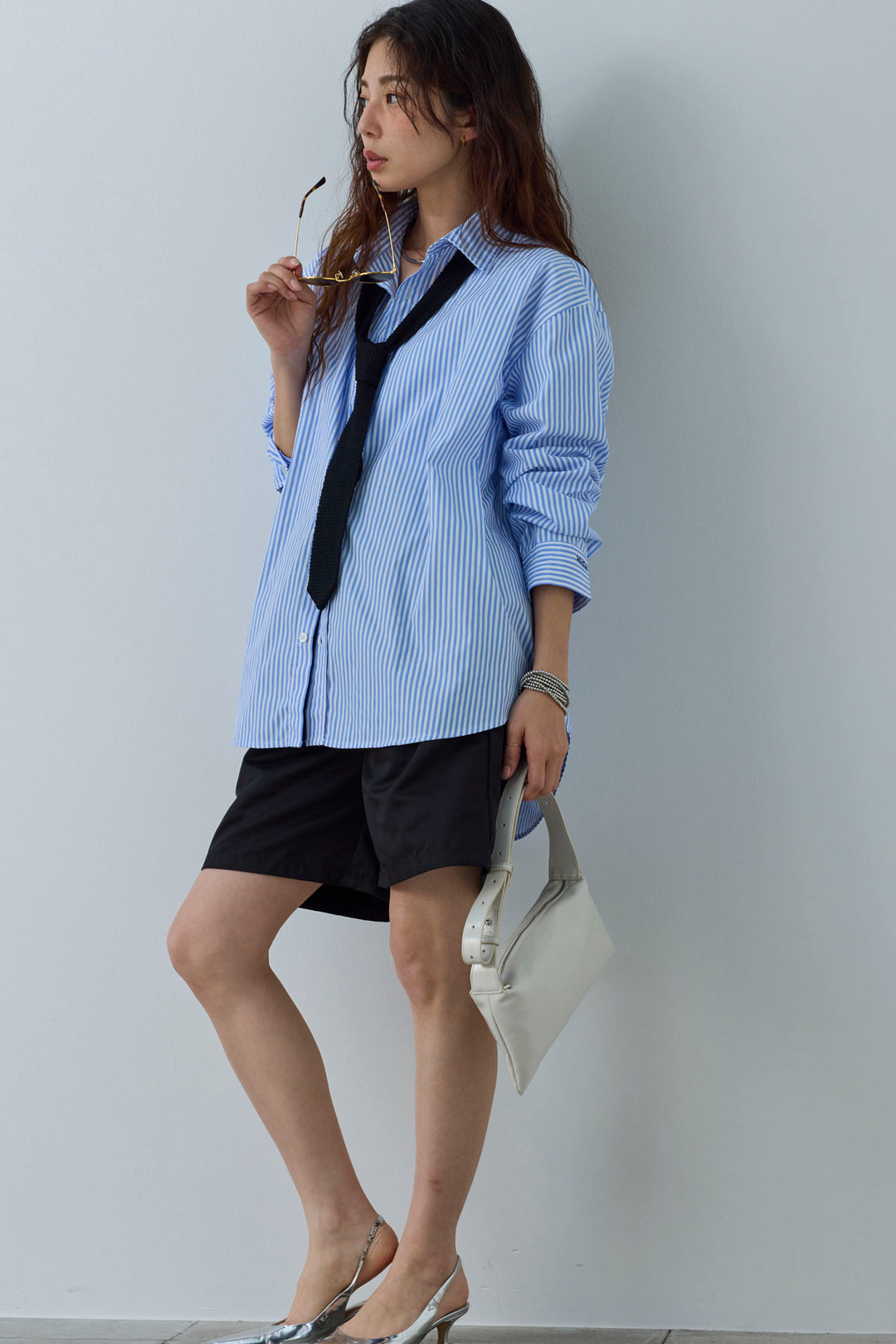 [予約/SET]刺繍入りストライプオーバーサイズシャツ+ツイルタックハーフパンツ(2set)