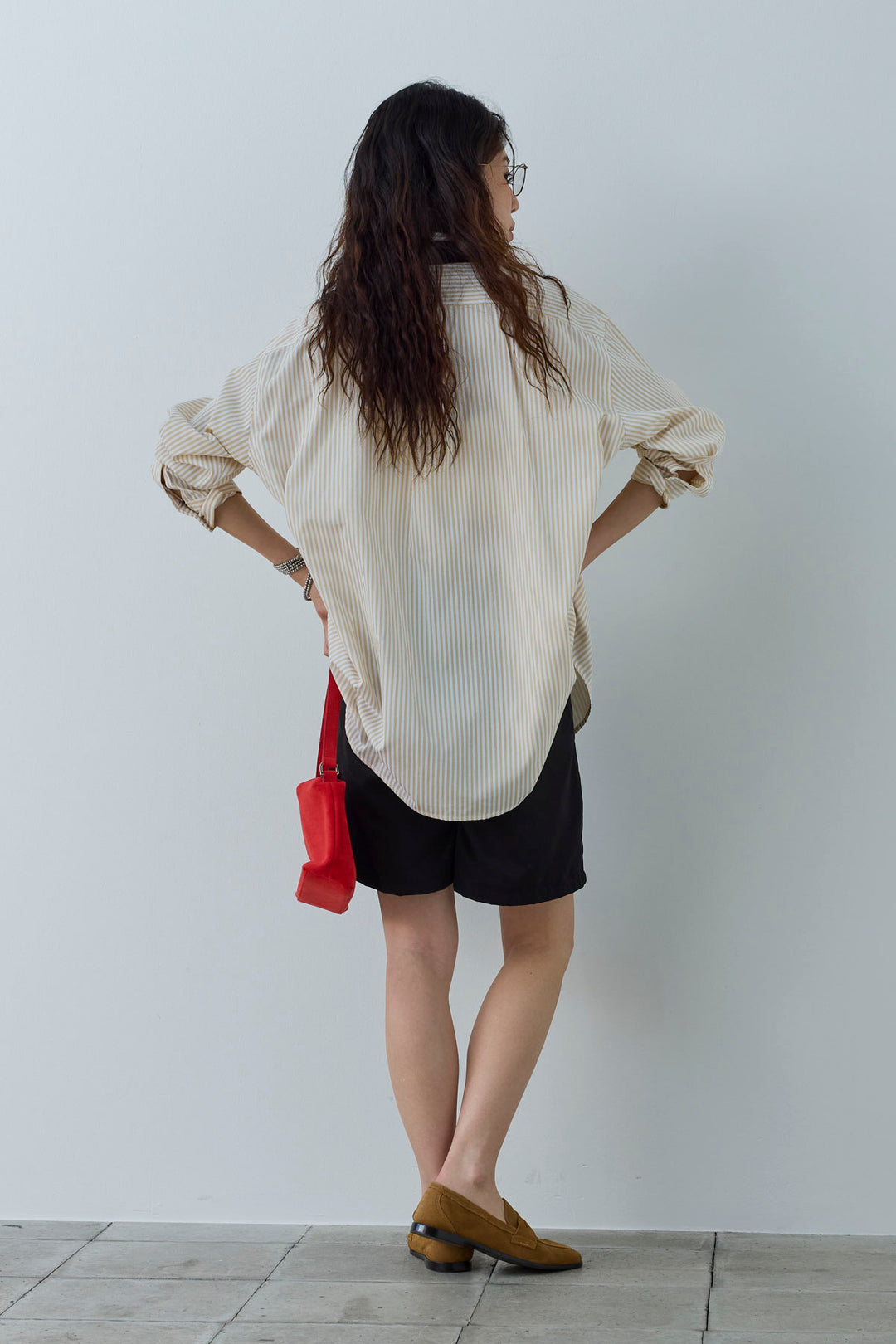 [予約/SET]刺繍入りストライプオーバーサイズシャツ+ツイルタックハーフパンツ(2set)