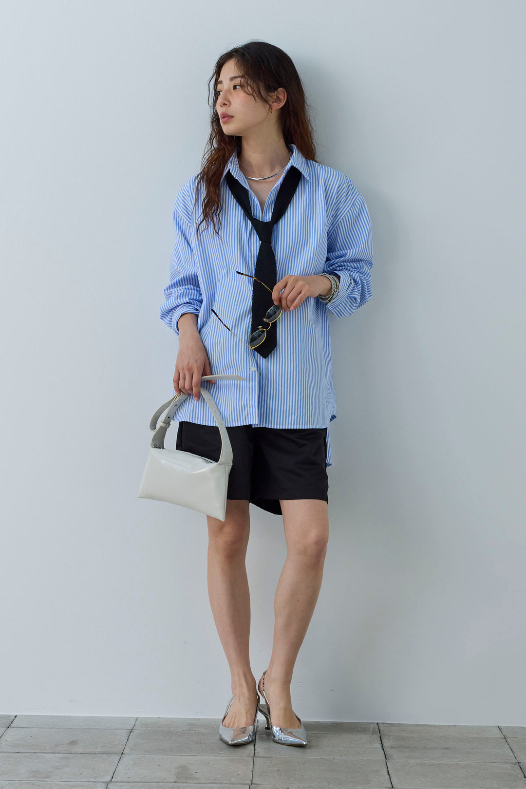 [予約/SET]刺繍入りストライプオーバーサイズシャツ+ツイルタックハーフパンツ(2set)