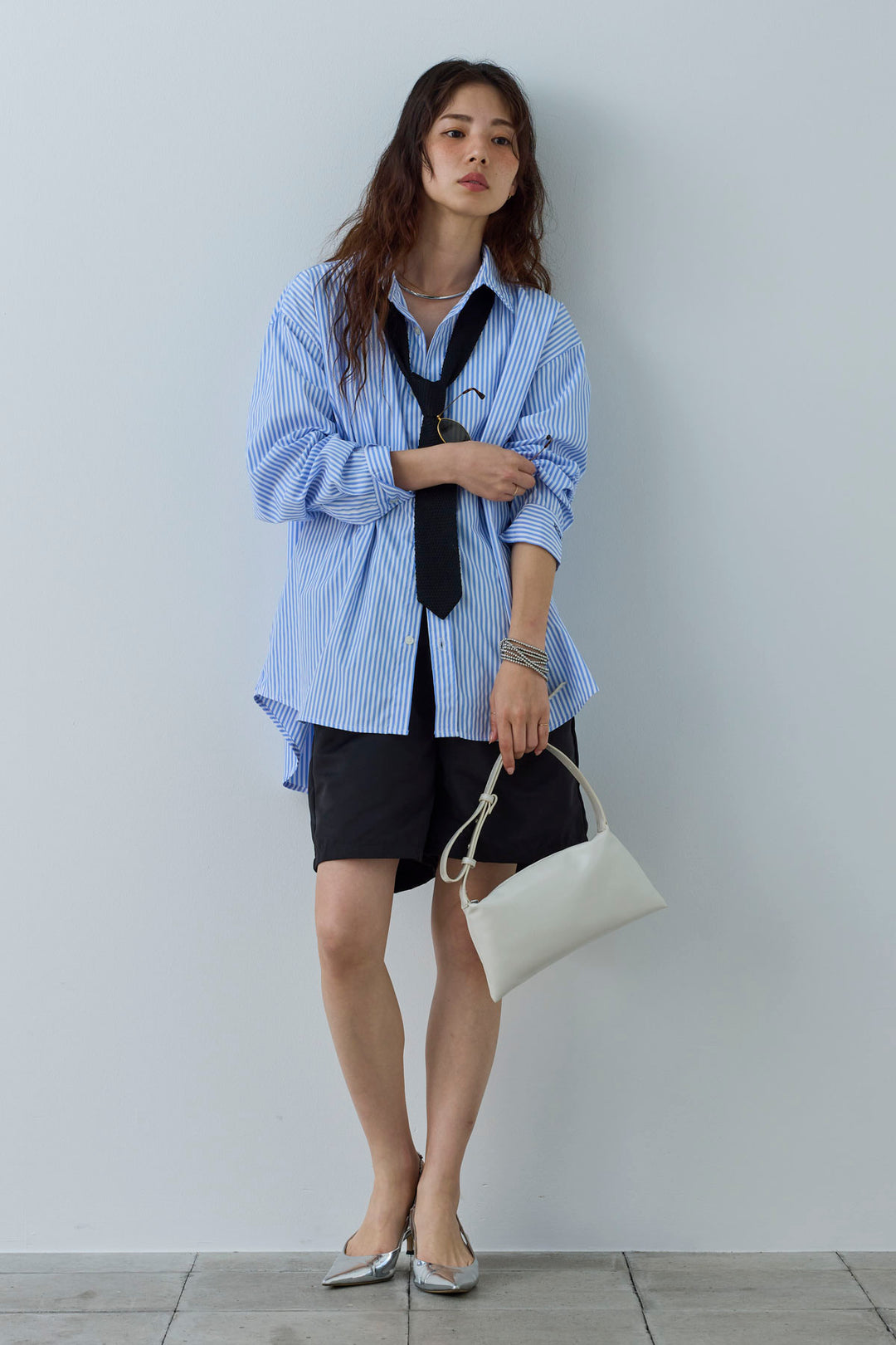 [予約/SET]刺繍入りストライプオーバーサイズシャツ+ツイルタックハーフパンツ(2set)