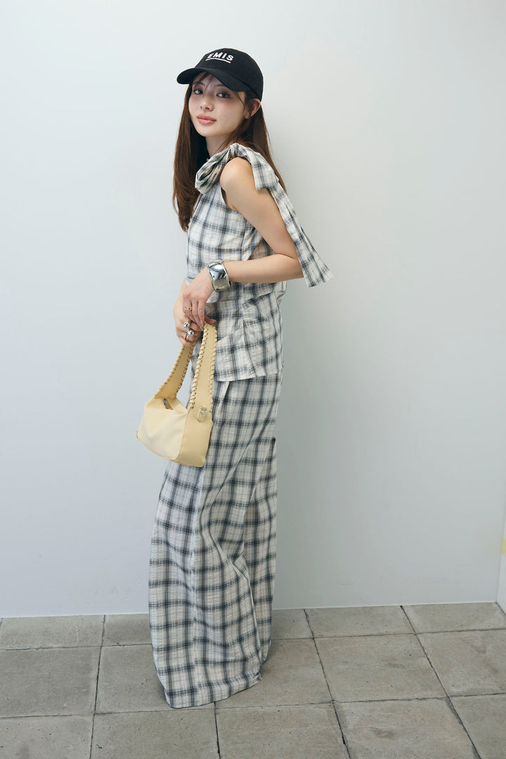 アシンメトリー肩リボンセットアップ