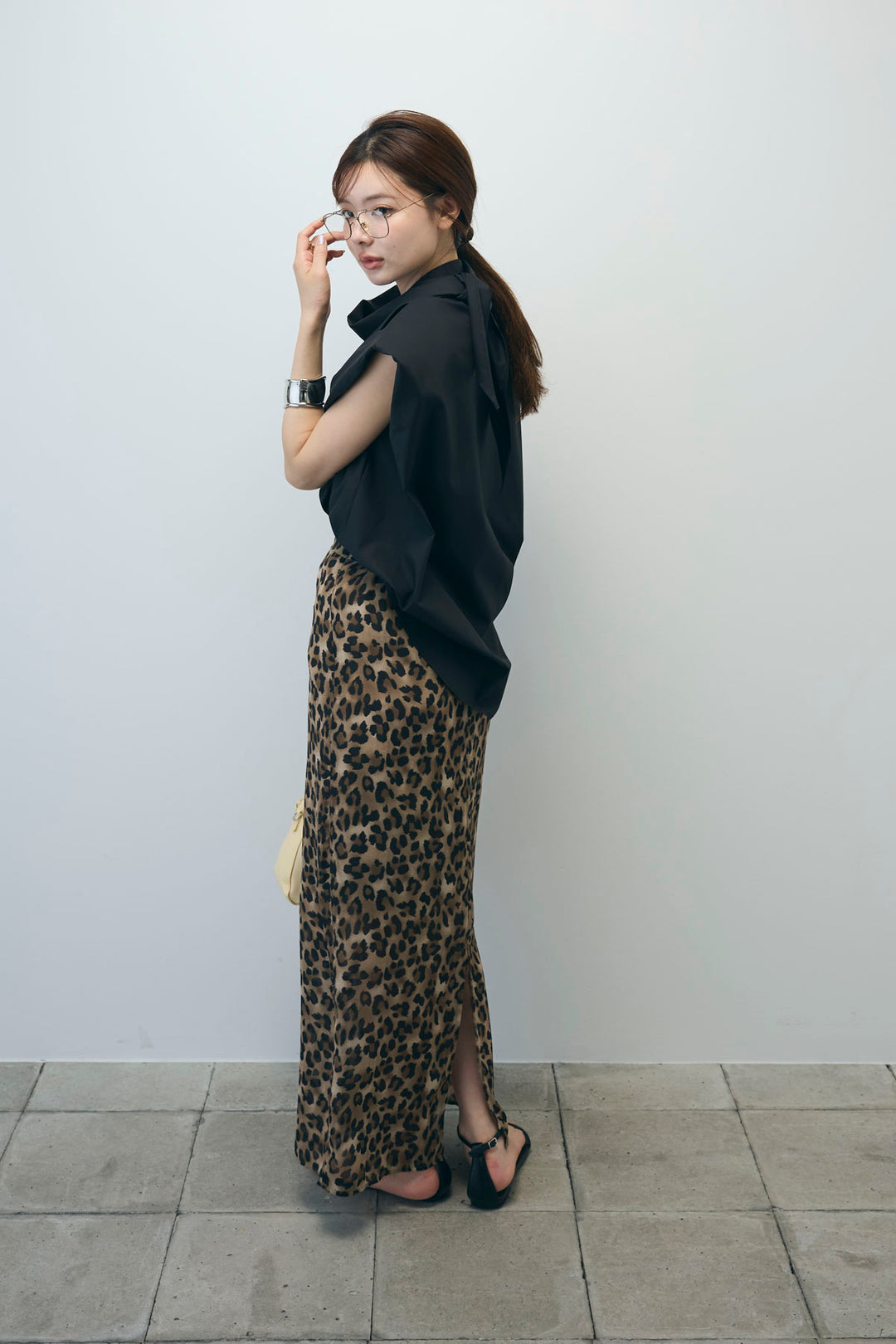 [予約/SET]スカーフ付きボックスシャツ+レオパードシアースカート(2set)