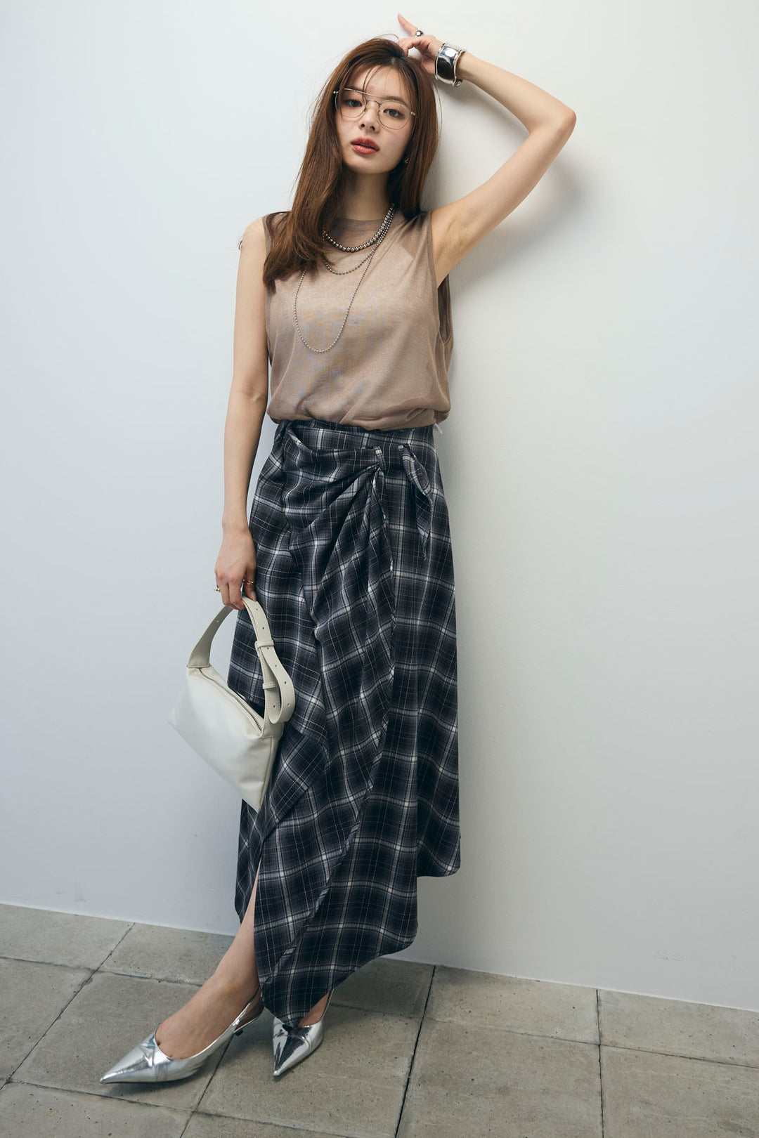 [予約/SET]シアーノースリーブニット+カップ付きホルターネックタンク+アシンメトリースカート(3set)