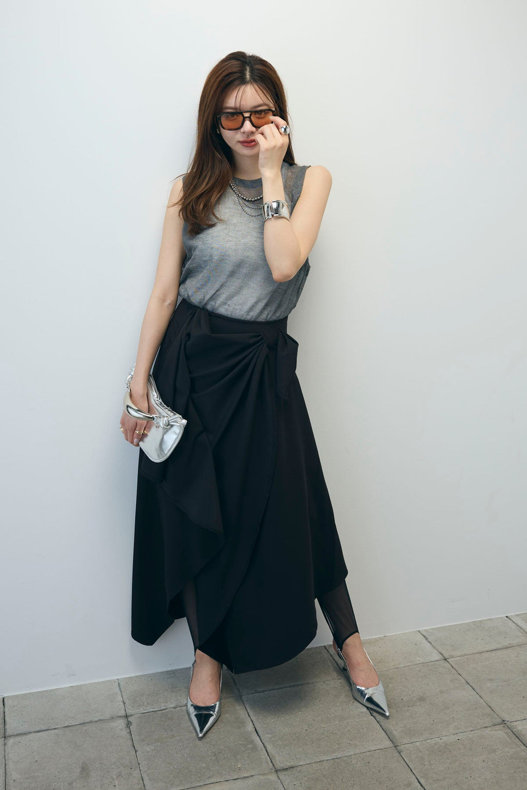 [予約/SET]シアーノースリーブニット+カップ付きホルターネックタンク+アシンメトリースカート(3set)