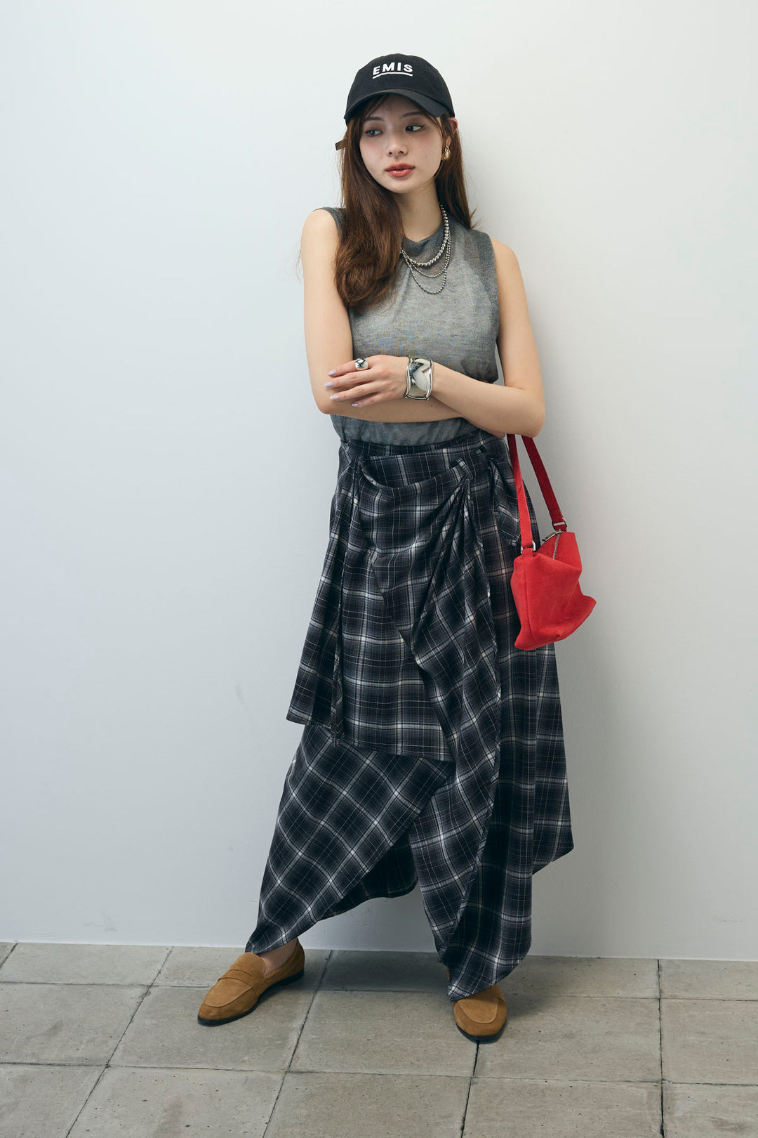 [予約/SET]シアーノースリーブニット+カップ付きホルターネックタンク+アシンメトリースカート(3set)