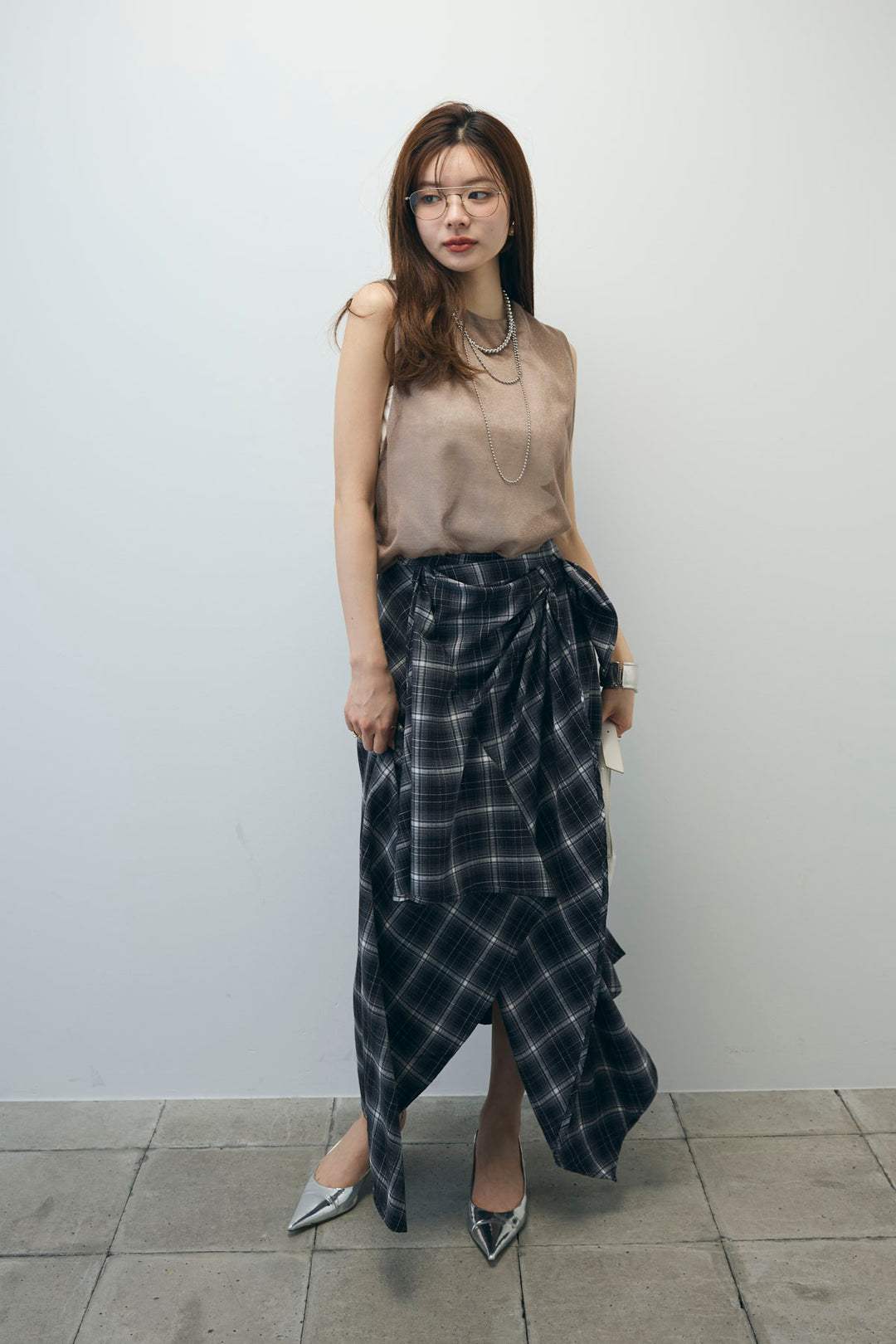 [予約/SET]シアーノースリーブニット+カップ付きホルターネックタンク+アシンメトリースカート(3set)