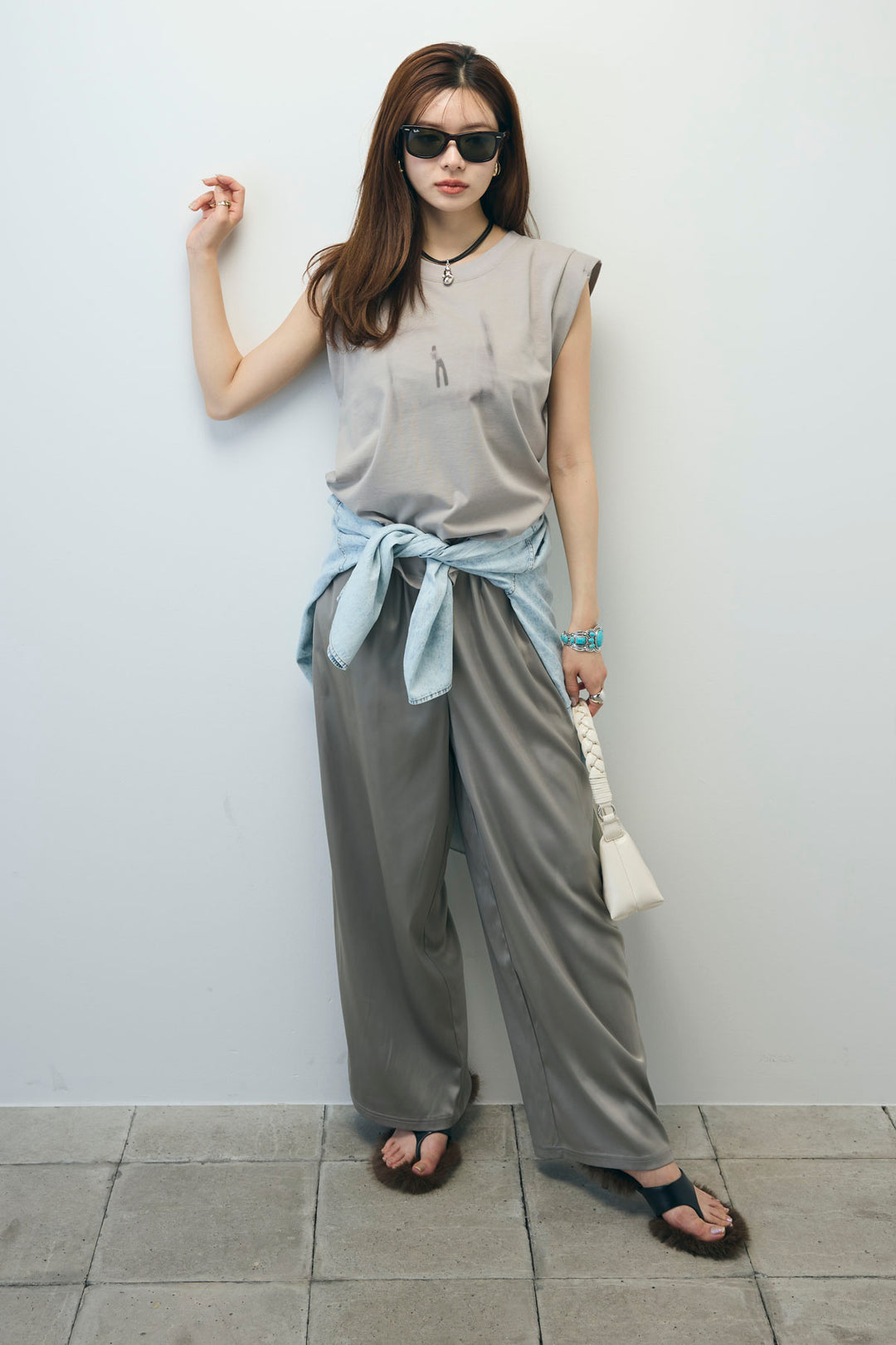 [予約/SET]バックオープンフォトT+サイドラインサテンパンツ(2set)