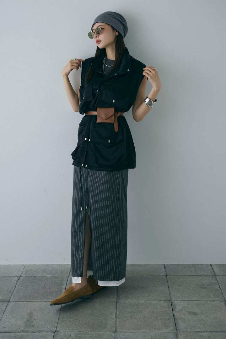 [予約/SET]スタンドネックサテンベスト+コンパクトスムース ミニ箔ロゴプリント+ストライプストレートスカート(3set)