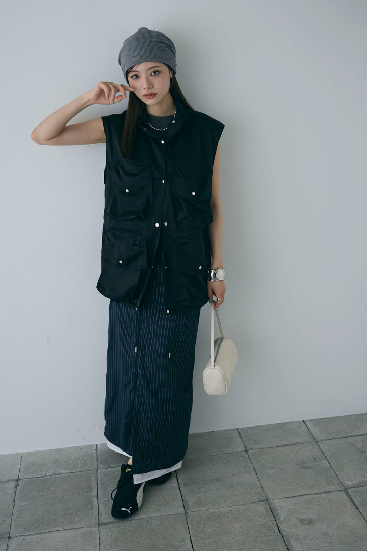 [予約/SET]スタンドネックサテンベスト+コンパクトスムース ミニ箔ロゴプリント+ストライプストレートスカート(3set)