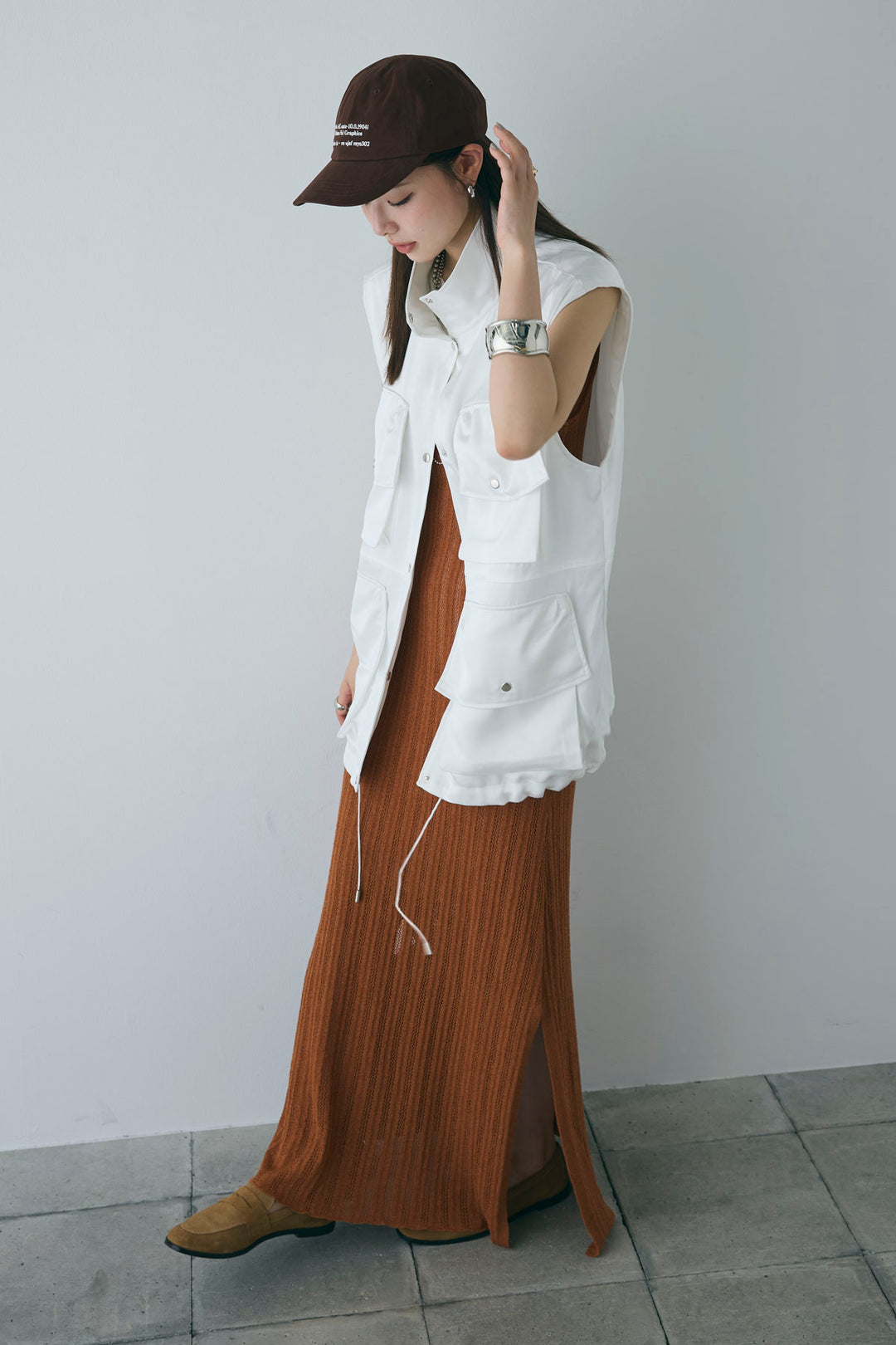 [予約/SET]スタンドネックサテンベスト+すかし編みキャミOP(2set)