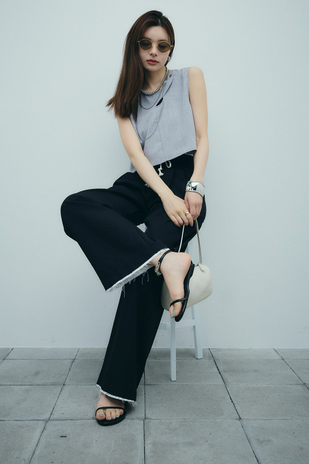 [予約/SET]レイヤード風ノースリーブブラウス+裾切りっぱなしデザインパンツ(2set)