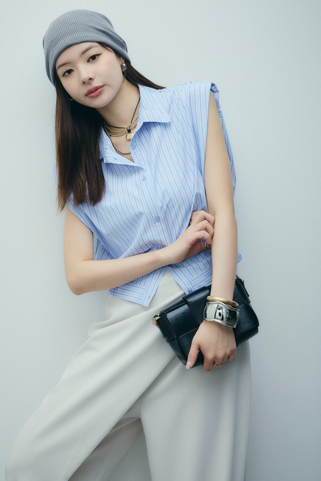 [予約]ストライプタックノースリーブシャツ