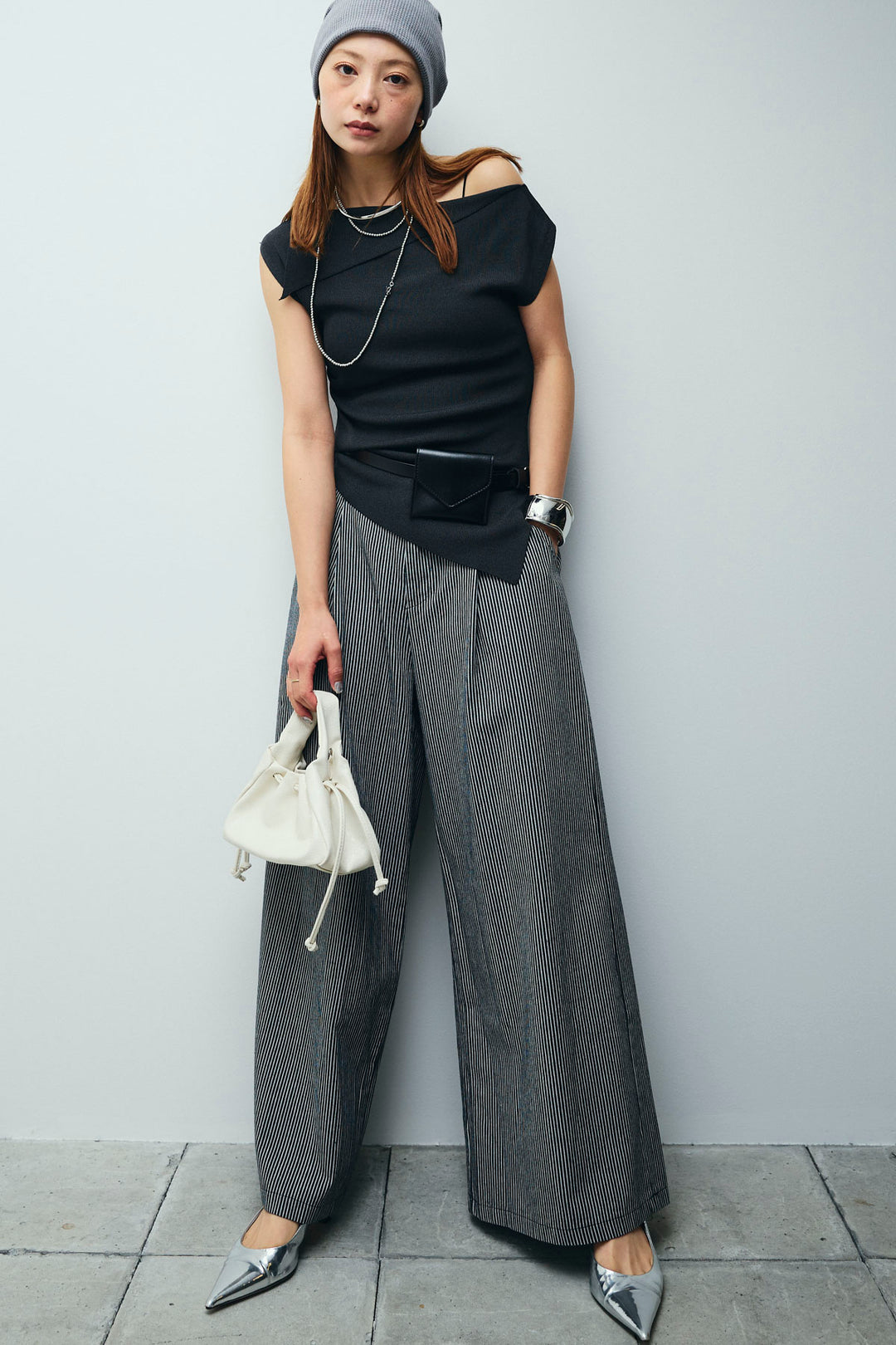 [予約/SET]アシンメトリーオフショルサマーニット+細ストライプワイドパンツ(2set)