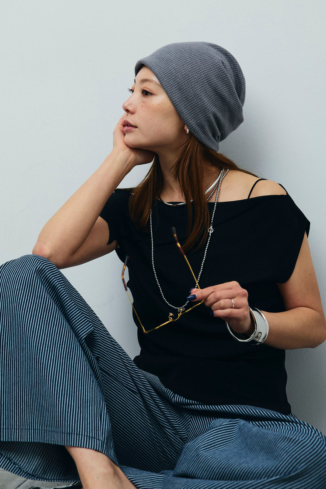 [予約]アシンメトリーオフショルサマーニット