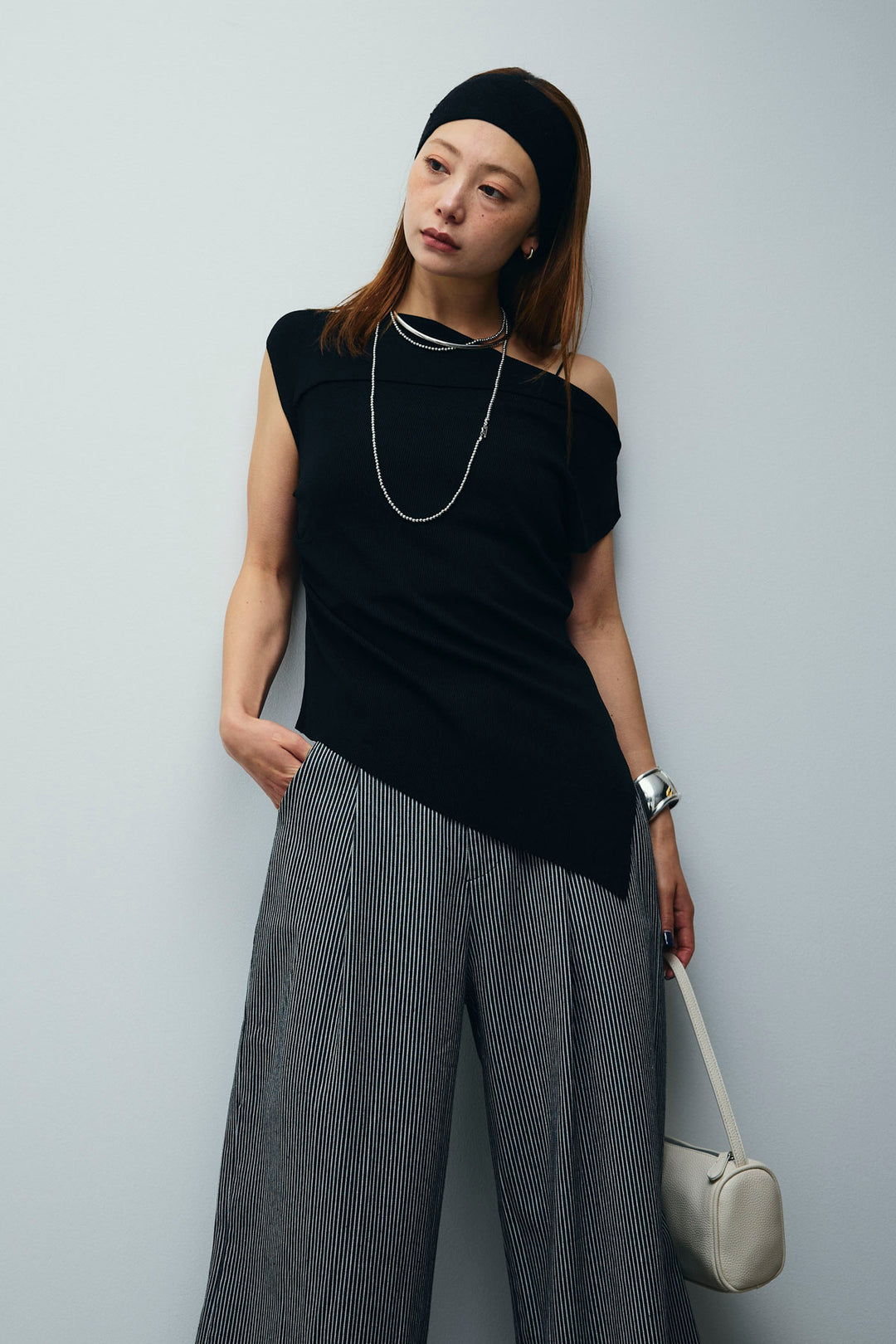 [予約/SET]アシンメトリーオフショルサマーニット+細ストライプワイドパンツ(2set)