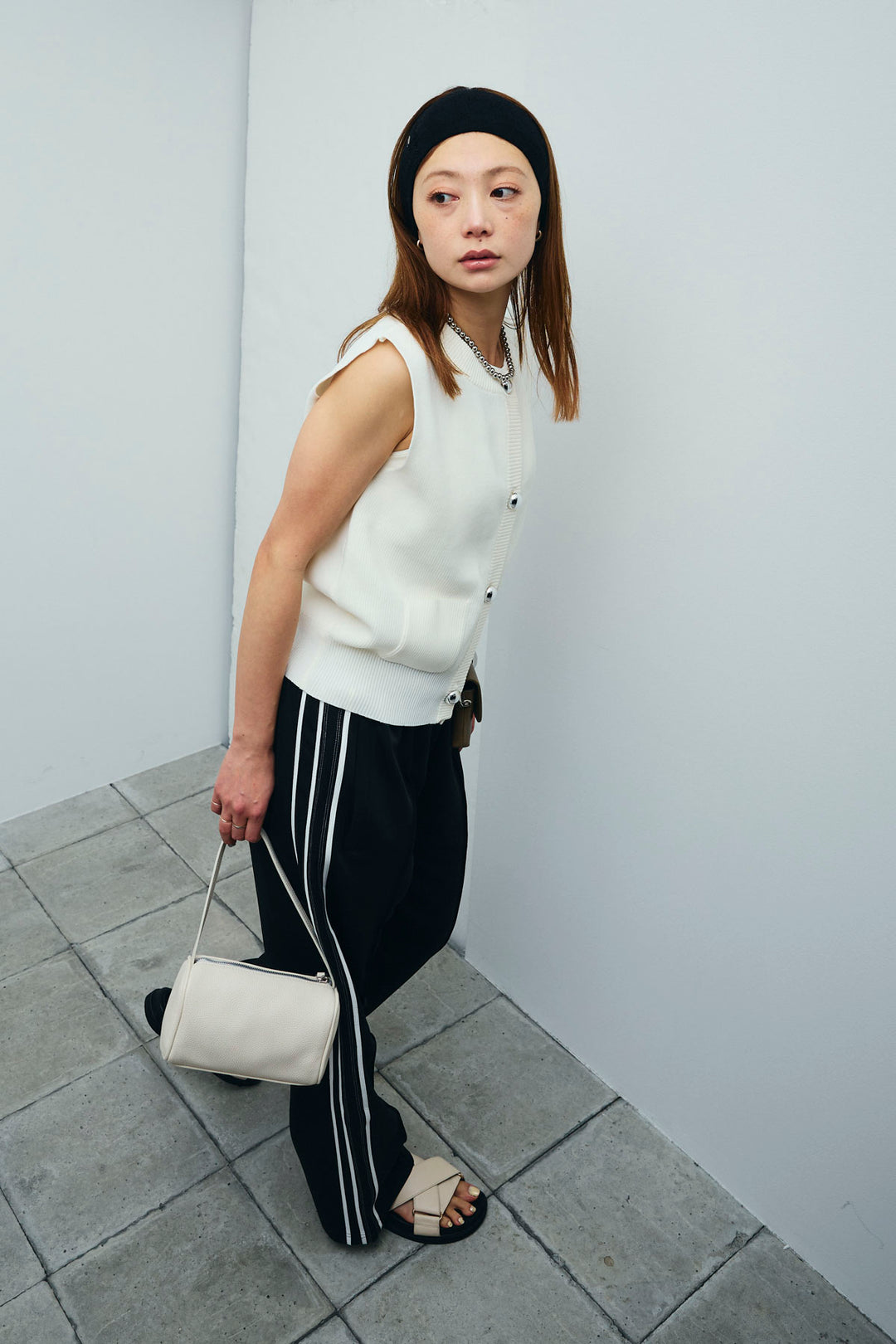 [予約/SET]メタルボタンニットベスト+サイドライントラックPT(2set)