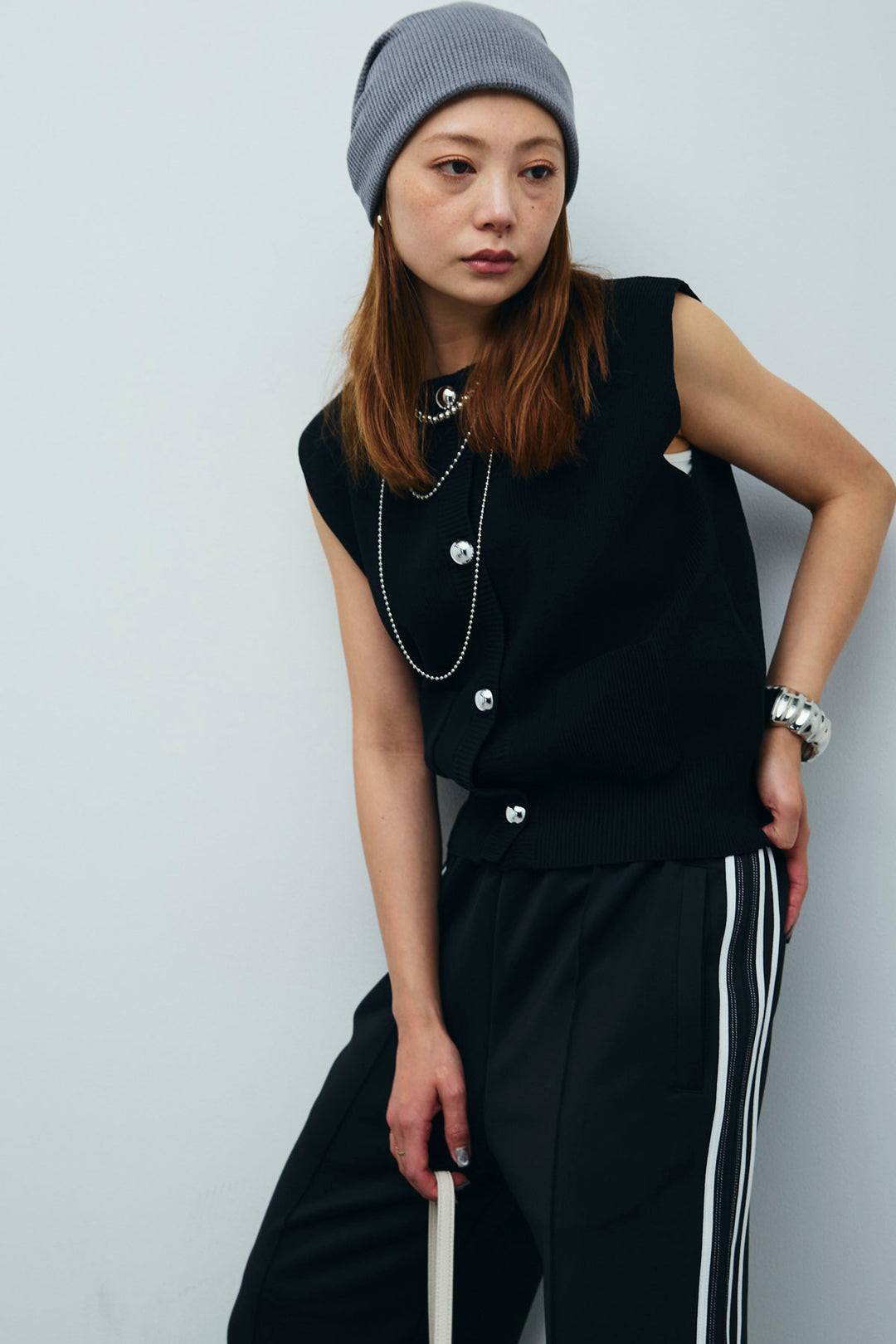 [予約/SET]メタルボタンニットベスト+サイドライントラックPT(2set)