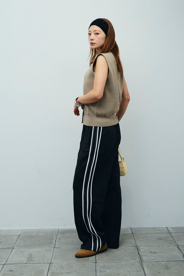 [予約/SET]メタルボタンニットベスト+サイドライントラックPT(2set)