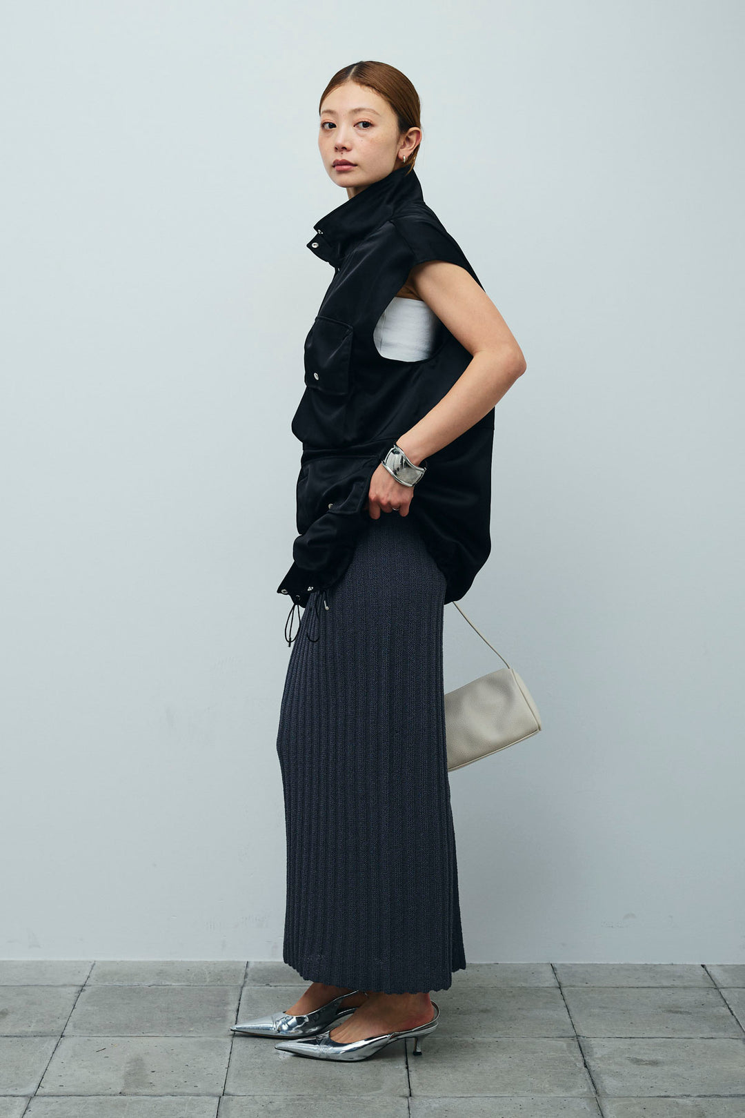 [予約/SET]スタンドネックサテンベスト+ストライプ編みニットスカート(2set)