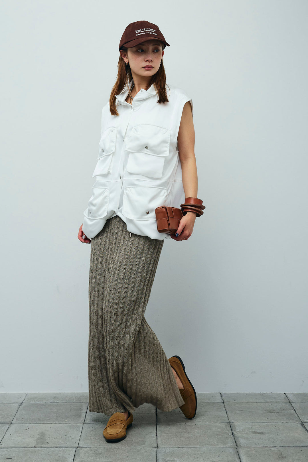 [予約/SET]スタンドネックサテンベスト+ストライプ編みニットスカート(2set)