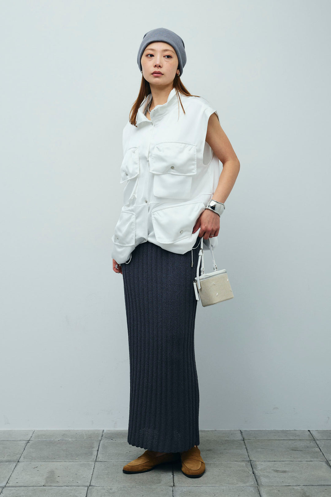 [予約/SET]スタンドネックサテンベスト+ストライプ編みニットスカート(2set)