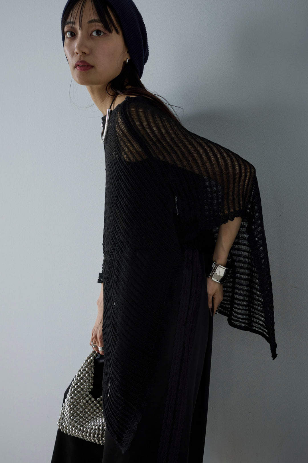 [予約/SET]サマーニットアシンメトリーポンチョ+ウェーブパイピングショートキャミ+サテンレースラインパンツ(3set)