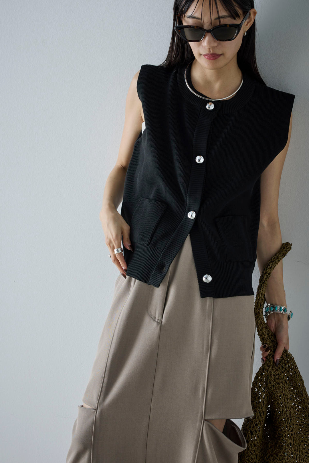 [予約/SET]メタルボタンニットベスト+ベルト付きサイドジップスカート(2set)