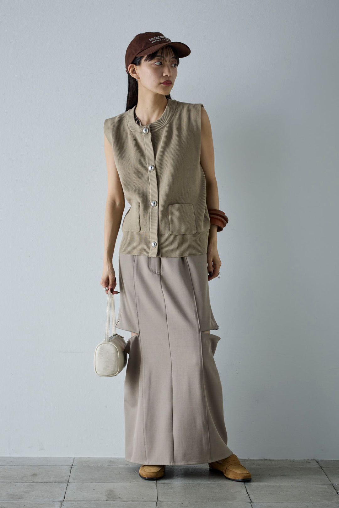 [予約/SET]メタルボタンニットベスト+ベルト付きサイドジップスカート(2set)