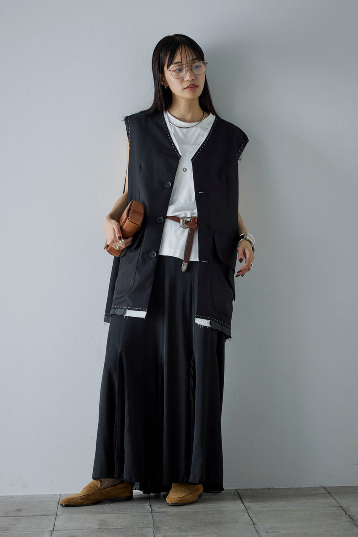 [予約/SET]切りっぱなしステッチデザインベスト+コンパクトスムース ミニ箔ロゴプリント+プリーツシアー切り替えスカート(3set)