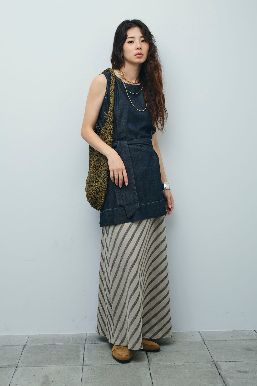 [予約/SET]ベルト付きミドル丈ブラウス+ベルト付き斜めライン柄スカート(2set)