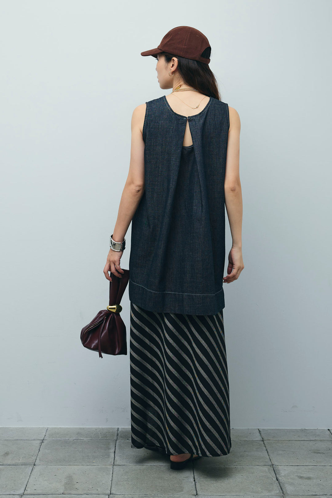 [予約/SET]ベルト付きミドル丈ブラウス+ベルト付き斜めライン柄スカート(2set)