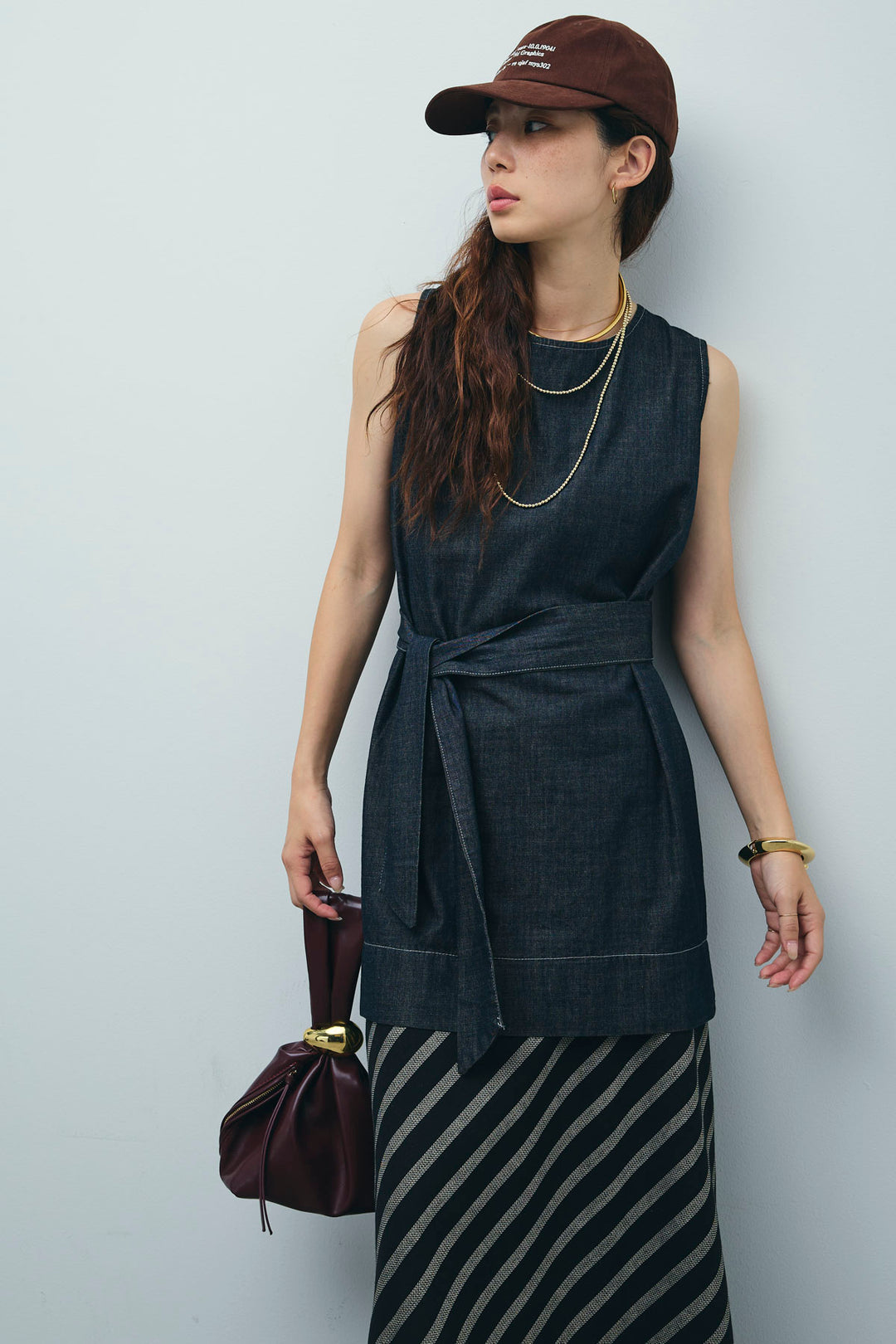 [予約/SET]ベルト付きミドル丈ブラウス+ベルト付き斜めライン柄スカート(2set)