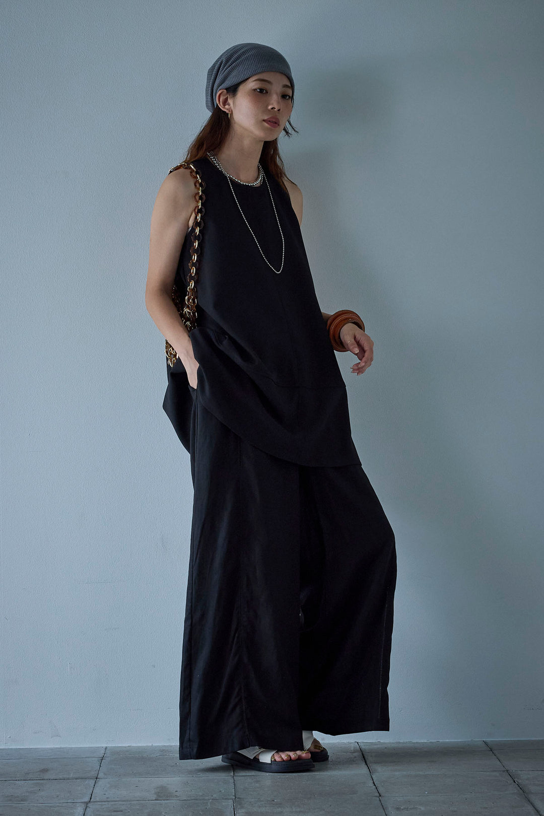 [予約]リネン混サイドライン刺繍ワイドパンツ