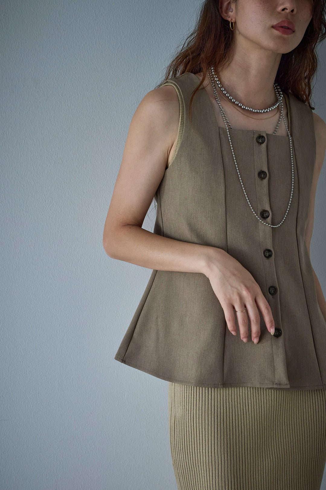 [予約]ノースリーブフロントボタントップス