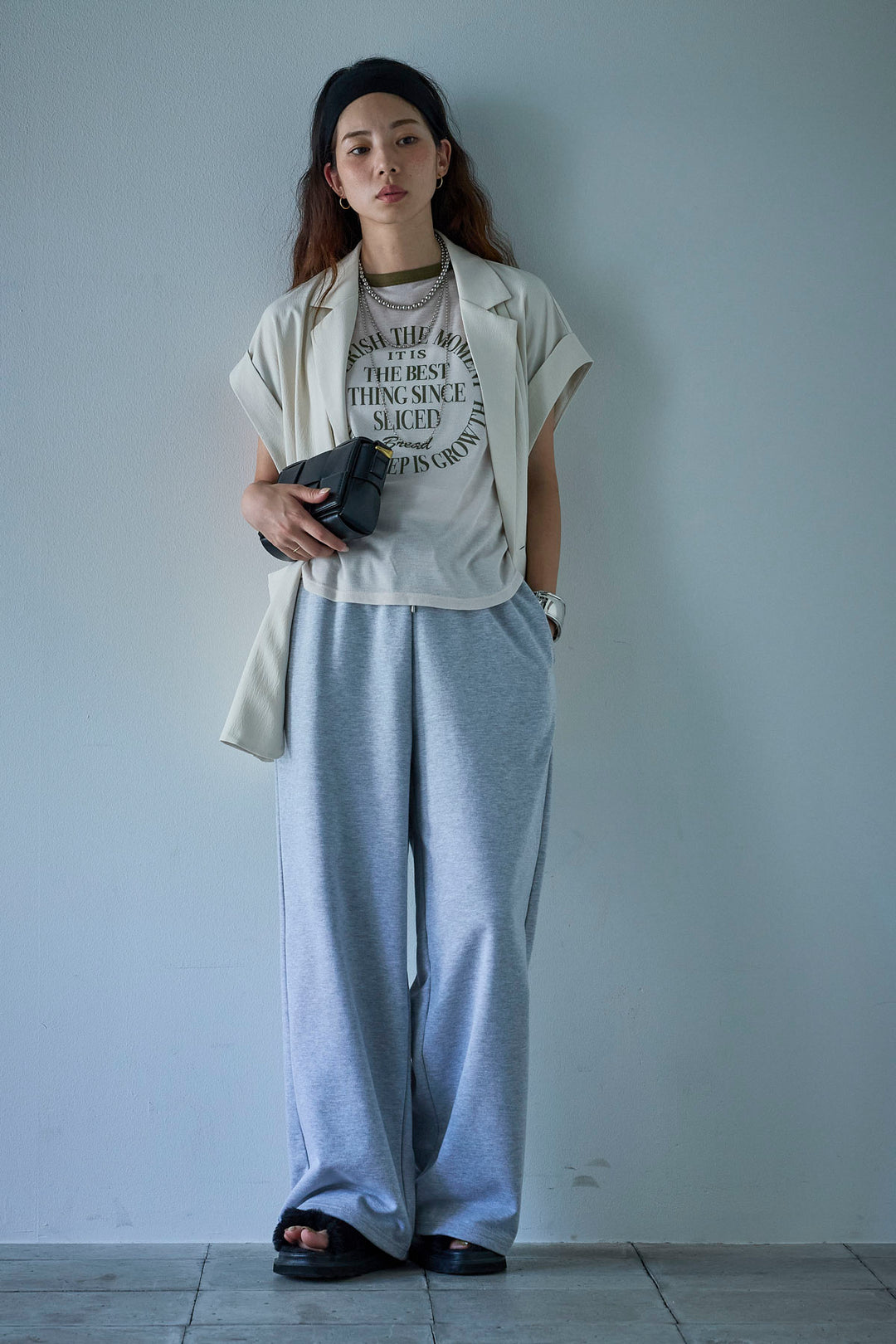 [予約/SET]クレープノースリーブダブルジレ+シアーリンガーロゴT+裏毛ワイドパンツ(3set)