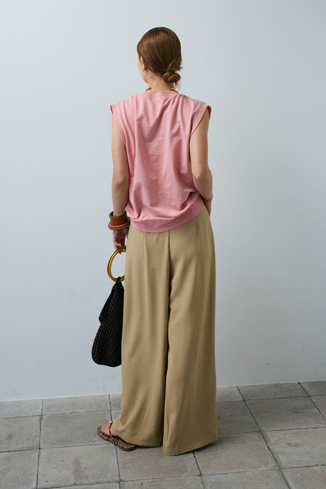 [予約/SET]ピグメントロゴノースリーブスウェット+太ベルト付きワイドパンツ(2set)