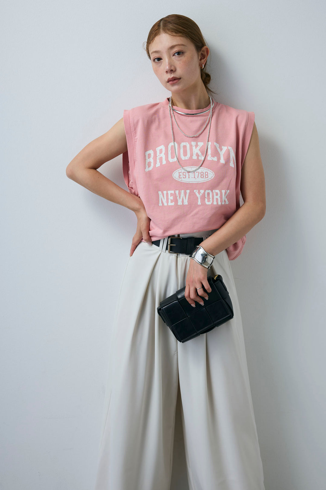 [予約/SET]ピグメントロゴノースリーブスウェット+太ベルト付きワイドパンツ(2set)