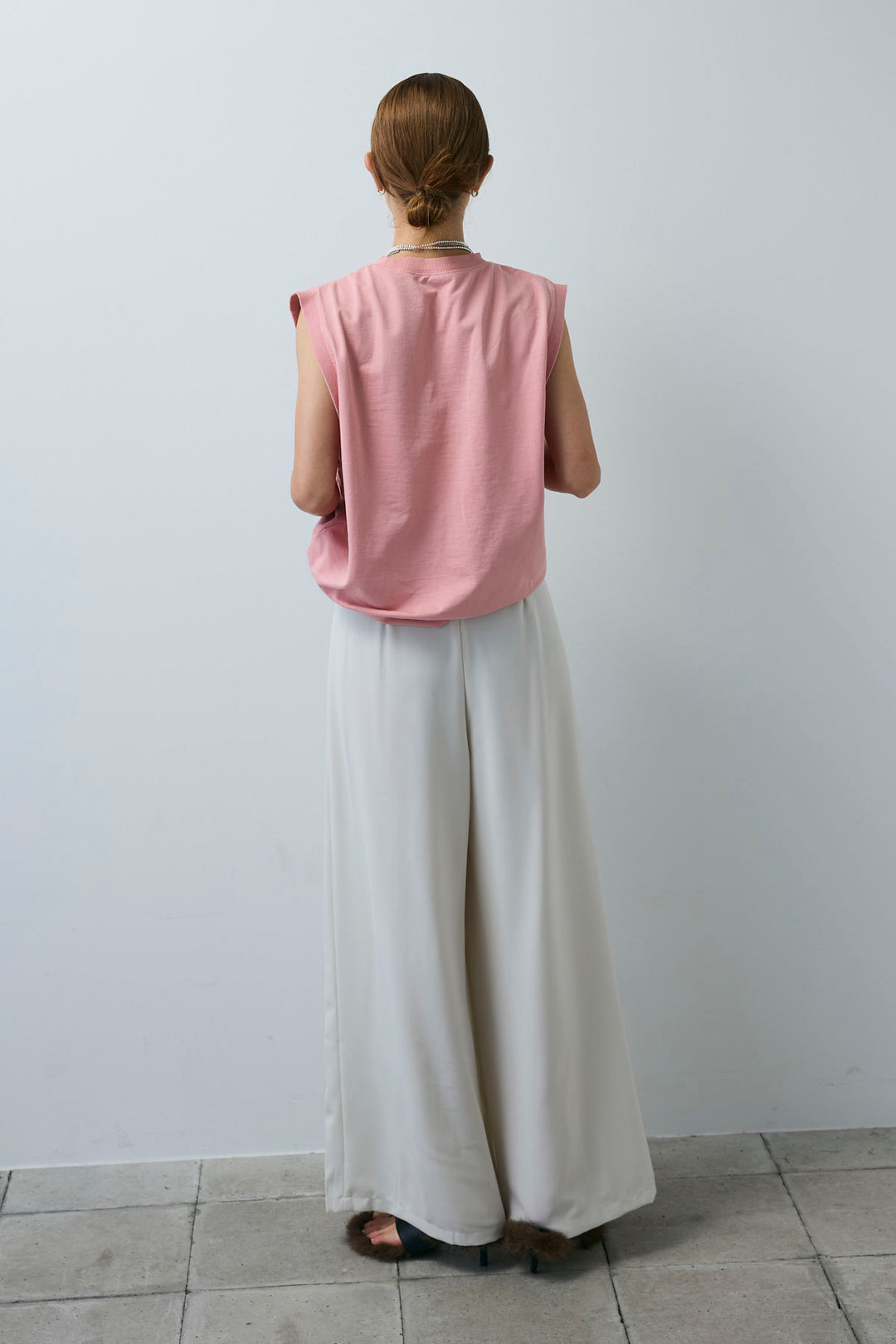 [予約/SET]ピグメントロゴノースリーブスウェット+太ベルト付きワイドパンツ(2set)