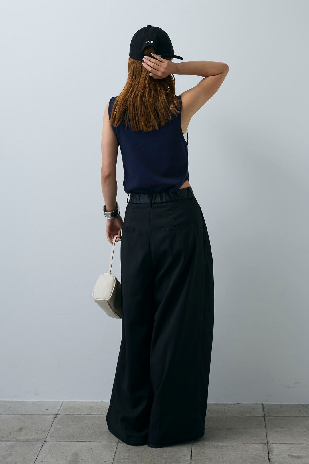 [予約/SET]ポロニットノースリボディースーツ+フェイクレザーベルトセンタータックパンツ(2set)