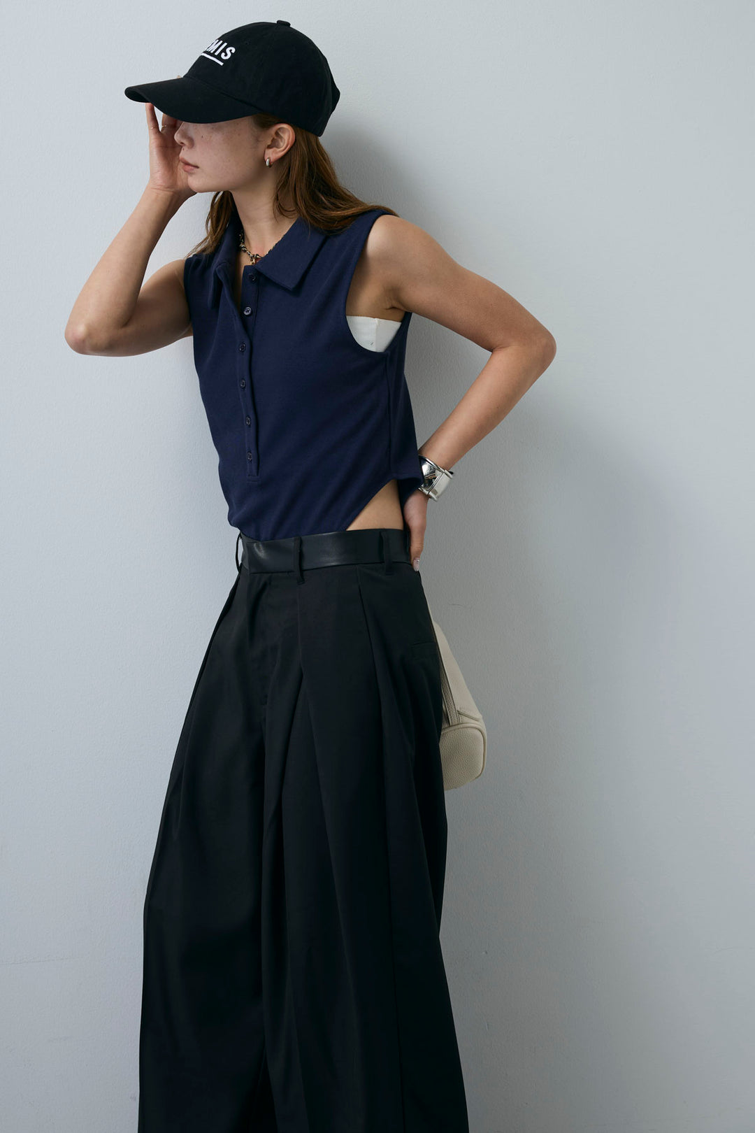 [予約/SET]ポロニットノースリボディースーツ+フェイクレザーベルトセンタータックパンツ(2set)