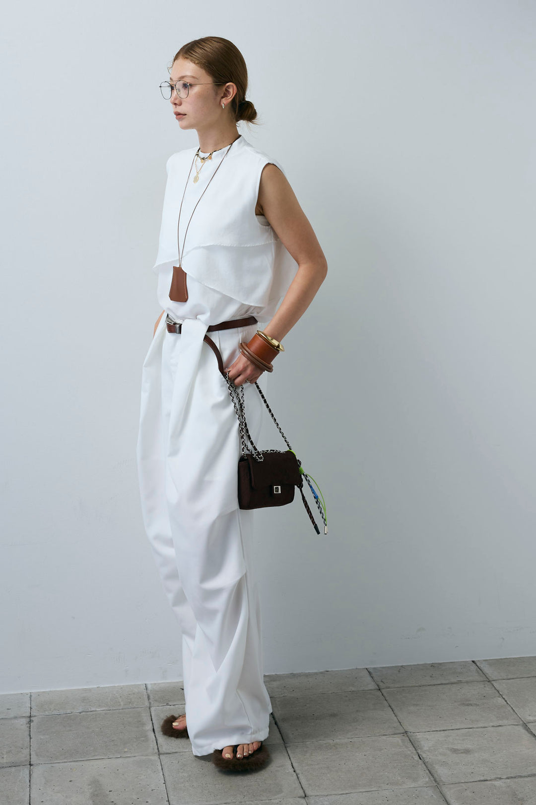 [予約/SET]アシンメトリーフレアーノースリーブブラウス+デザインタックパンツ(2set)