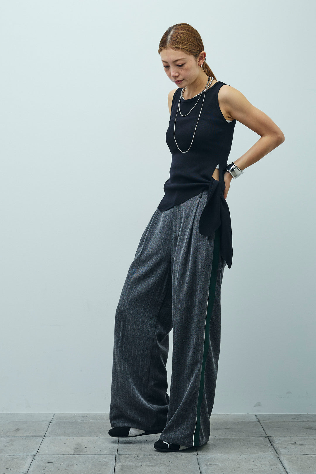 [予約/SET]サイドリボンニットタンク+ピンストライプサイドラインワイドパンツ(2set)